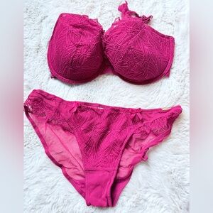 Lace Underwire Bra and Panty Set - Red
